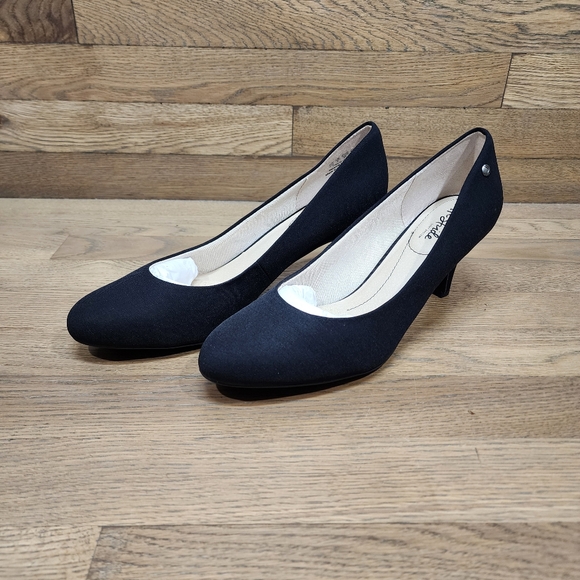 LifeStride Parigi Black Micron, Women's Pump Heels (size 11M) - Picture 2 of 7
